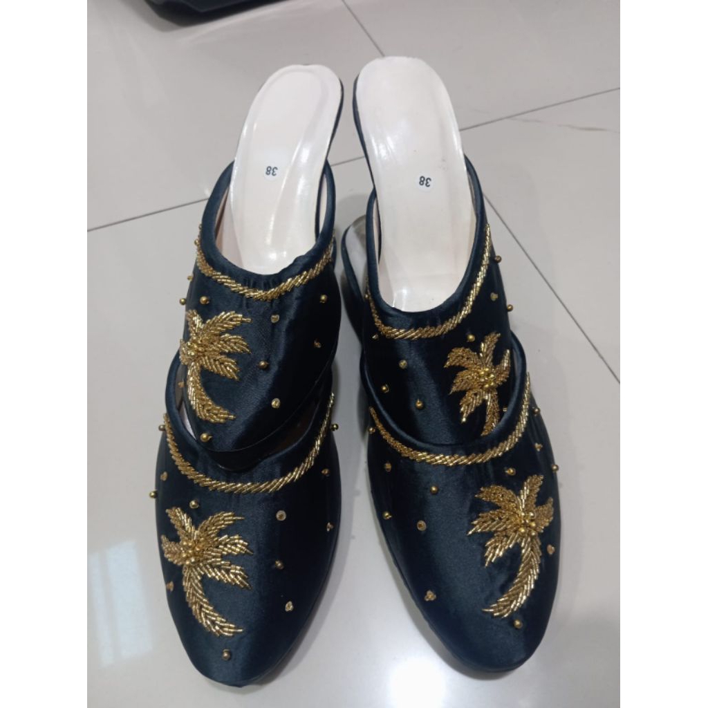 Selop Pasangan Pengantin Cowok Cewek Payet Murah Sandal Sepatu Couple Manten Pria Wanita Hitam