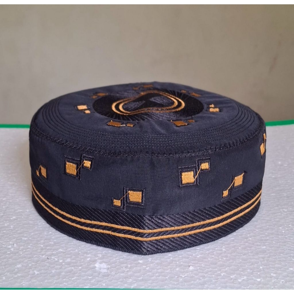 PECI MADINAH ORIGINAL/KOPIAH MADINAH BUGIS ORIGINAL/SONGKOK PUTIH DEWASA ASLI