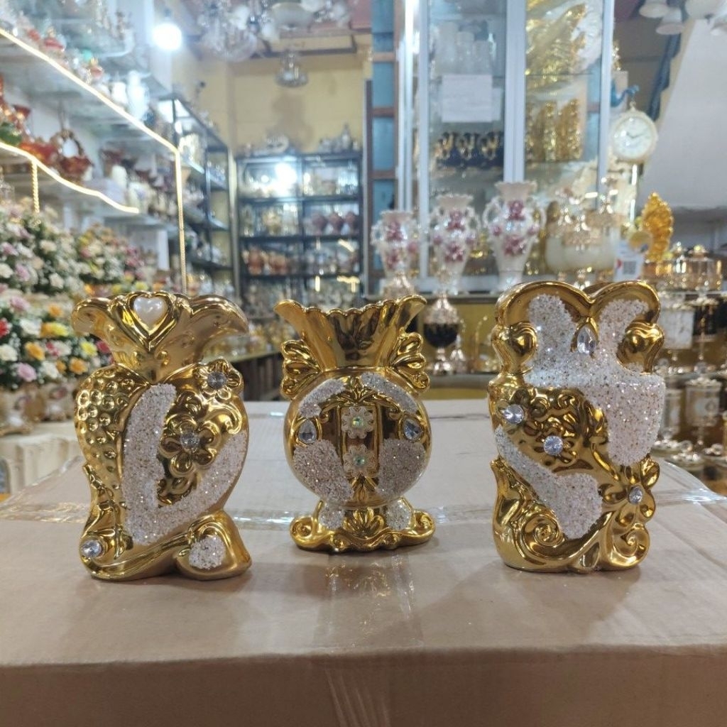 3 PCS KERAMIK HIAS IMOORT/HIASAN LEMARI/HAMPERS