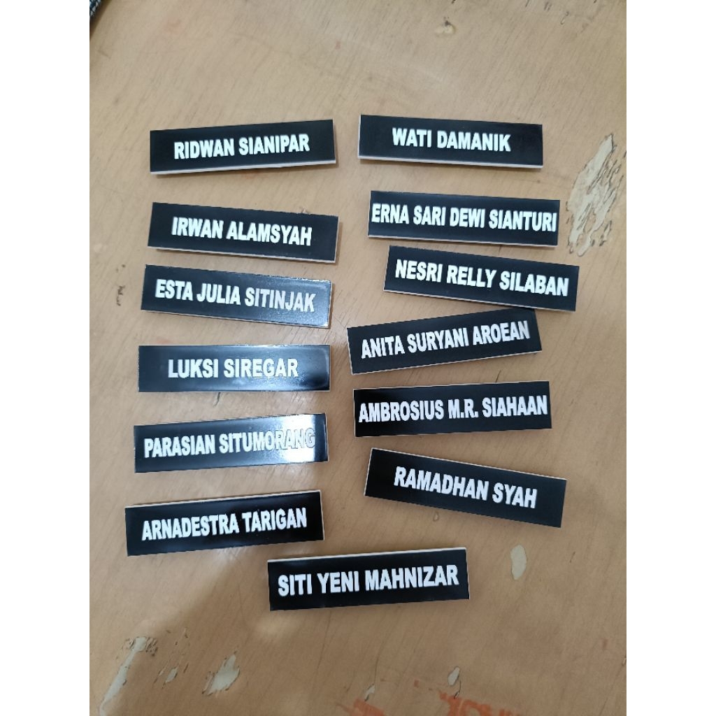 NAME TAG AKRILIK MAGNET / NAME TAG NAMA KARYAWAN