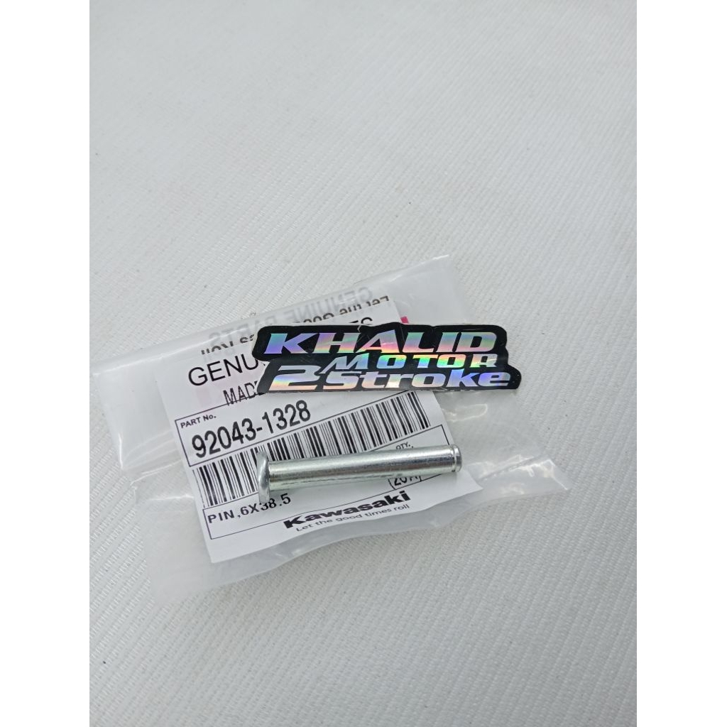BESI PEN PIN INJAKAN PIJAKAN FOOTSTEP BELAKANG NINJA R RR 150 KRR ORIGINAL KAWASAKI 92043-1328