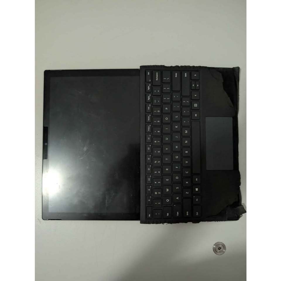 For Sale Second with good condition : Microsoft Surface Pro 7 i5-1035G4 RAM 8 GB SSD 256 GB complete