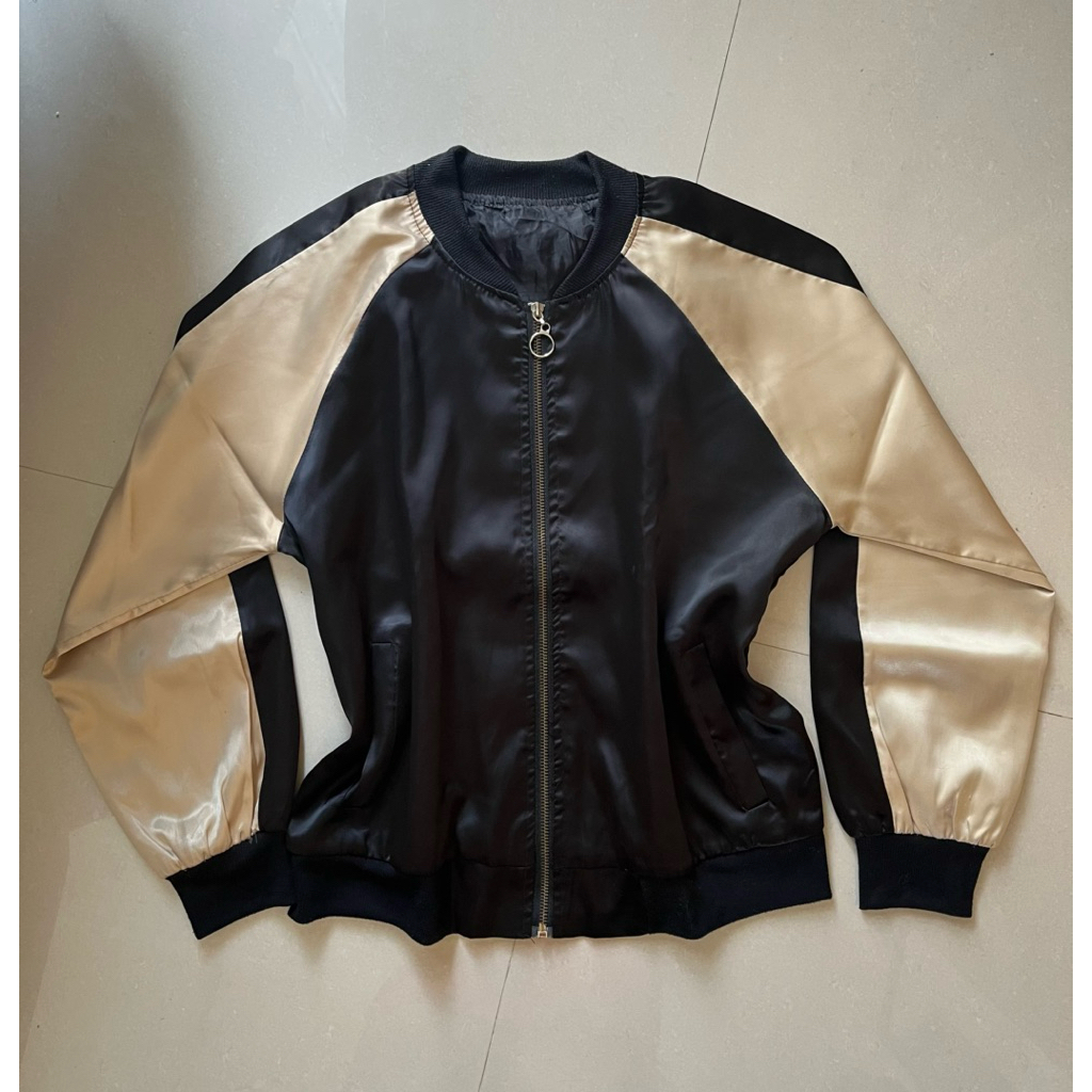 PL PRELOVED OUTFIT ATASAN LOCAL BRAND JAKET DENIM HOODIE BOMBER CARDIGAN SWEATER SUKAJAN VEST ROMPI 