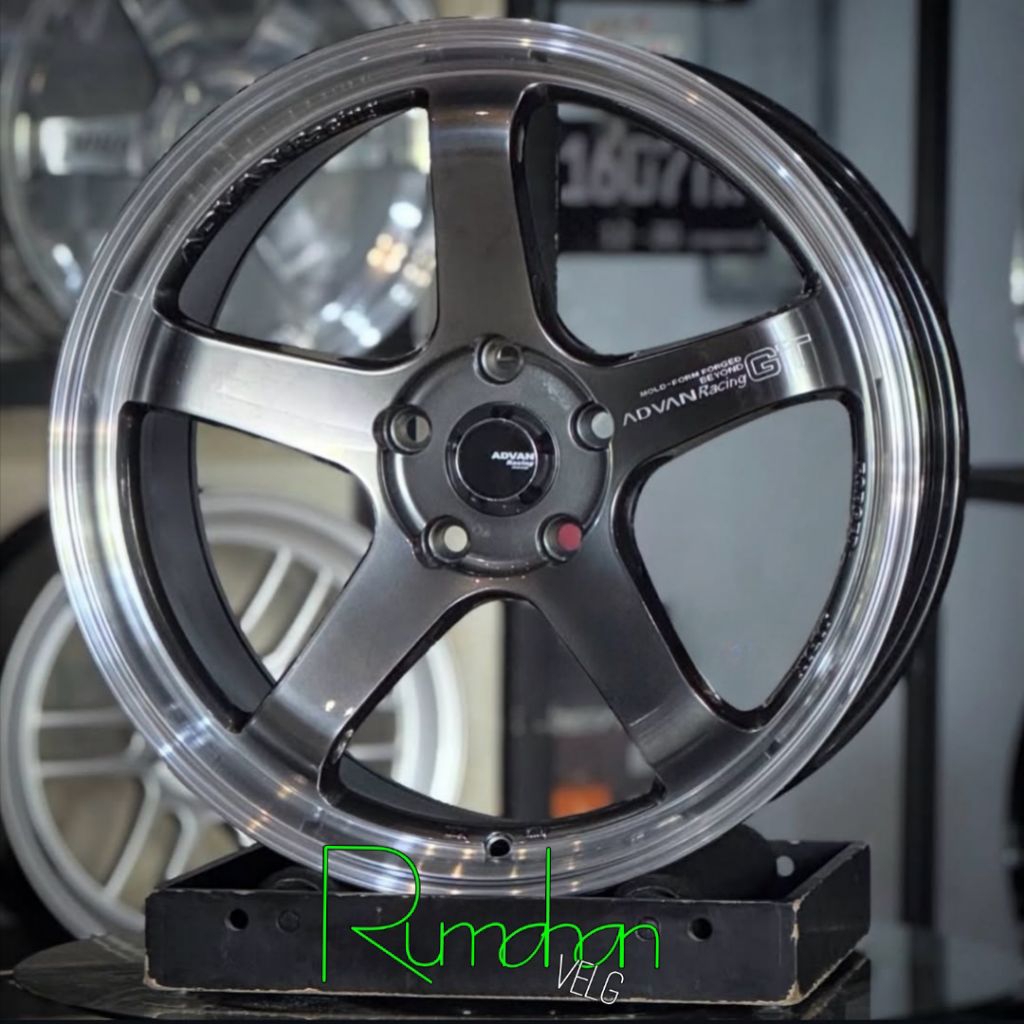 velg advan gt r18 lebar 9,5 pcd 5x114,3 et 25 velg mobil ring 18 pnp mobil Innova reborn venturer ze