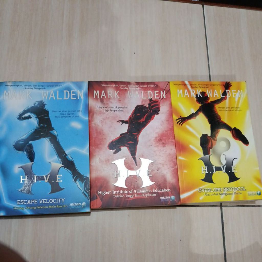 buku novel remaja fantasi mark walden hive bekas original