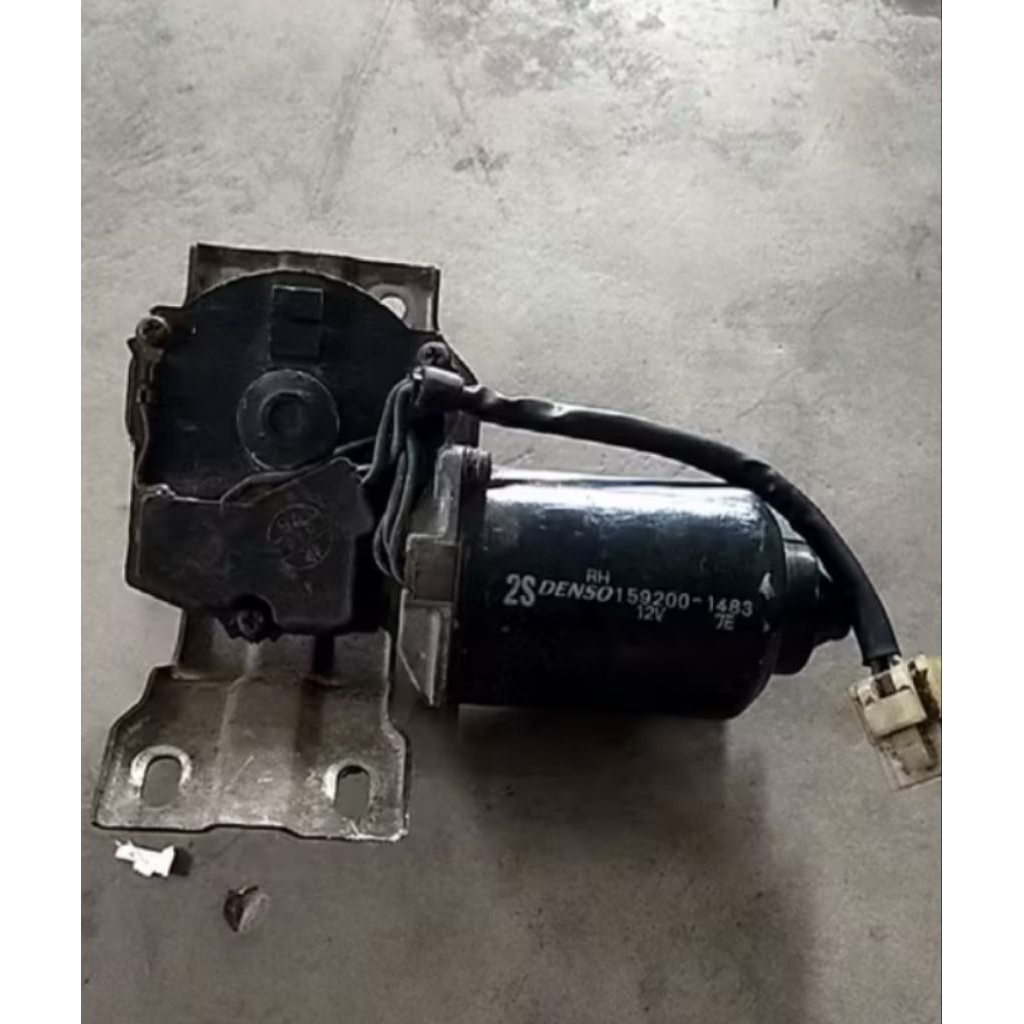 dinamo wiper carry futura colt 1t20ss original cabutan bawahan mobil