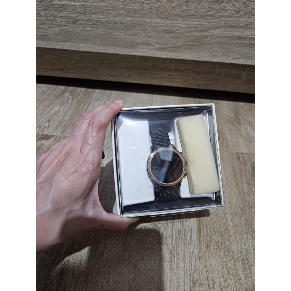 Preloved Fossil Gen 5