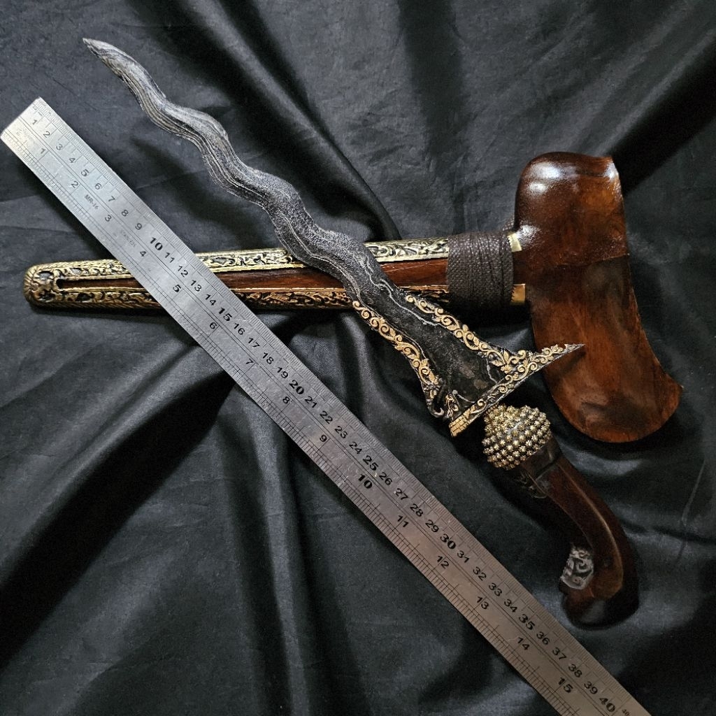 Keris Patrem Sempono Luk 9 Kinatah Pamor Banyu Mili