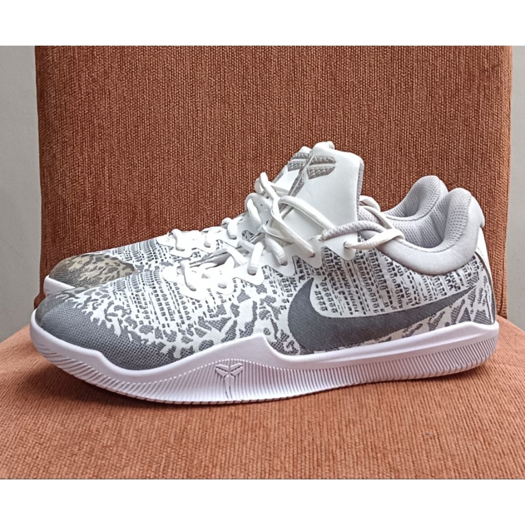 nike kobe mamba rage size 43