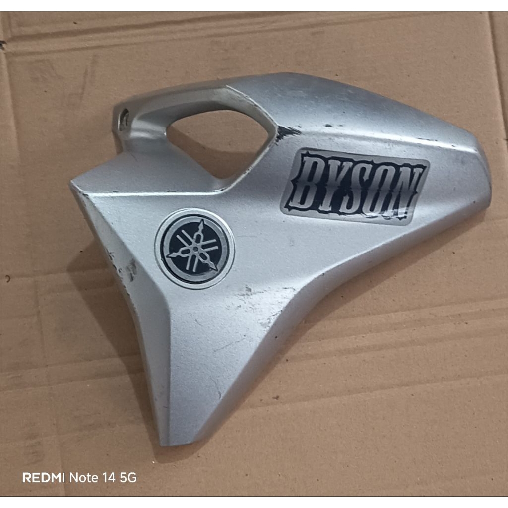 sayap tangki kiri yamaha byson fi original scond