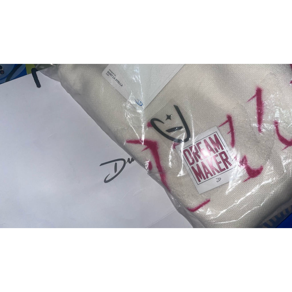 DUST LA STELLA BRUSH RED