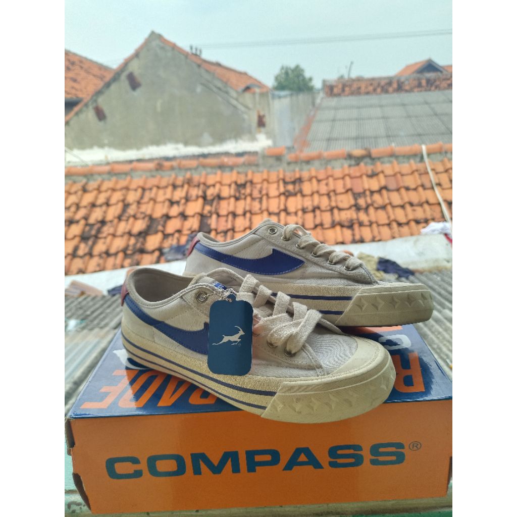 sepatu compas retrograde sz 40