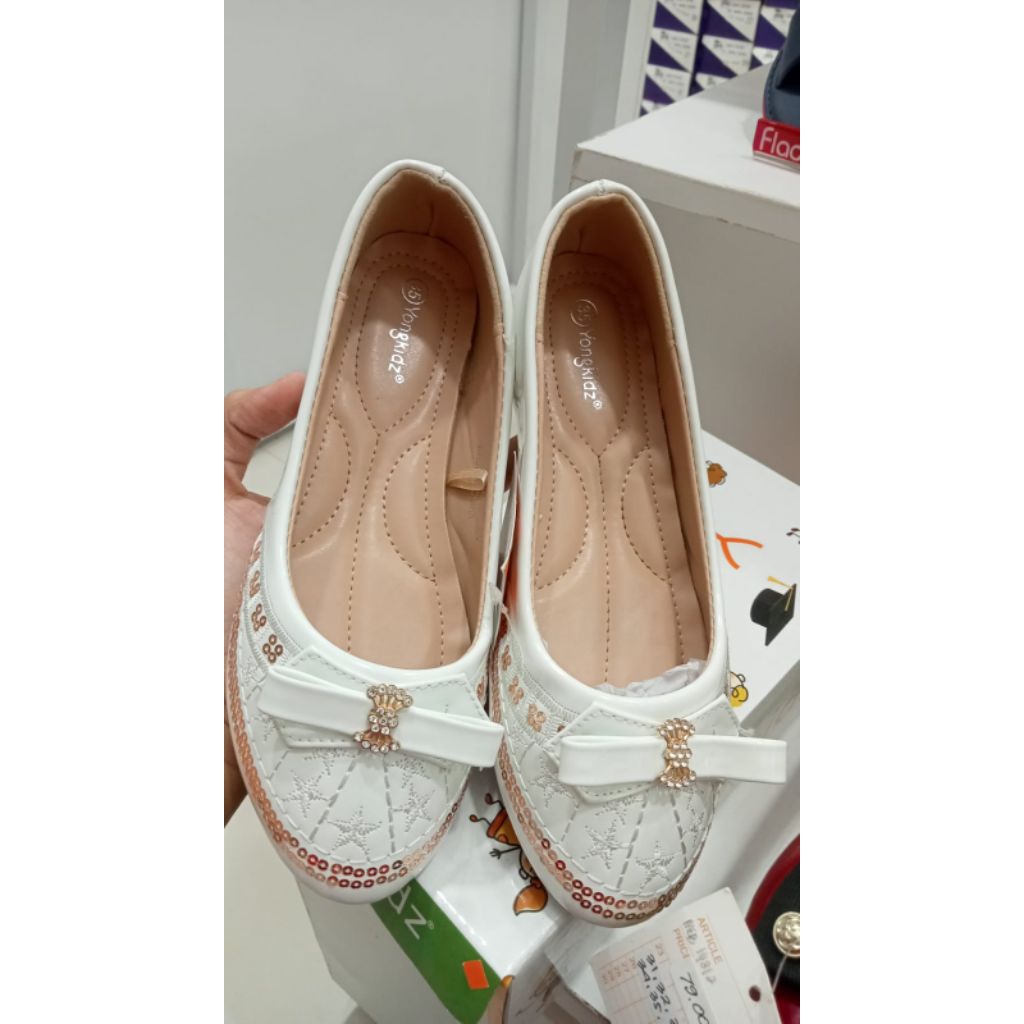 Sepatu Anak Yongkids