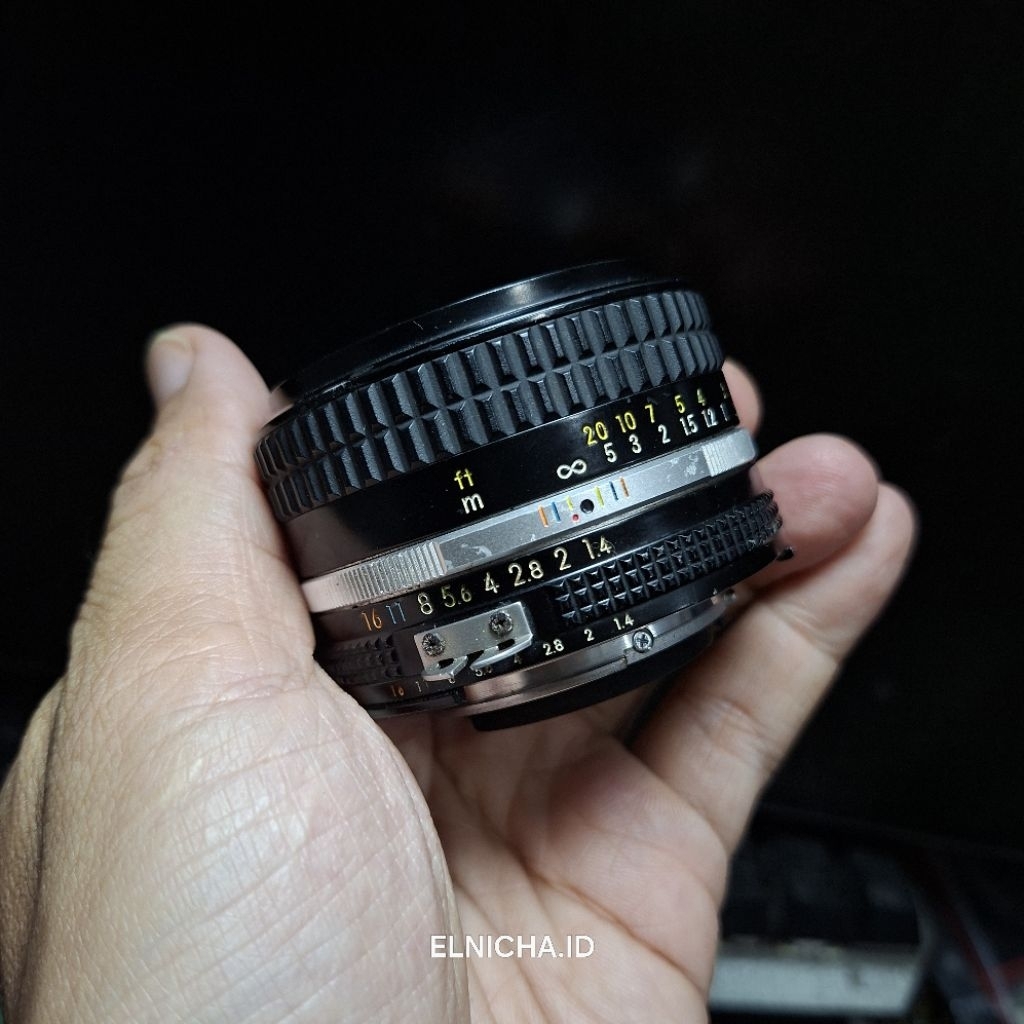 lensa manual nikon 50mm f1.4 AIS