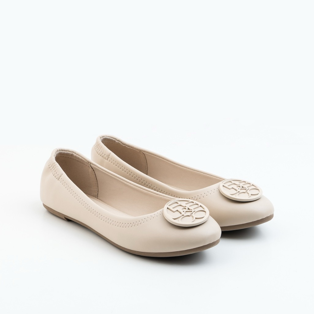 URBAN&CO Kenji Basic Flatshoes Sepatu Sandal Kerja Slip On Wanita Kekinian