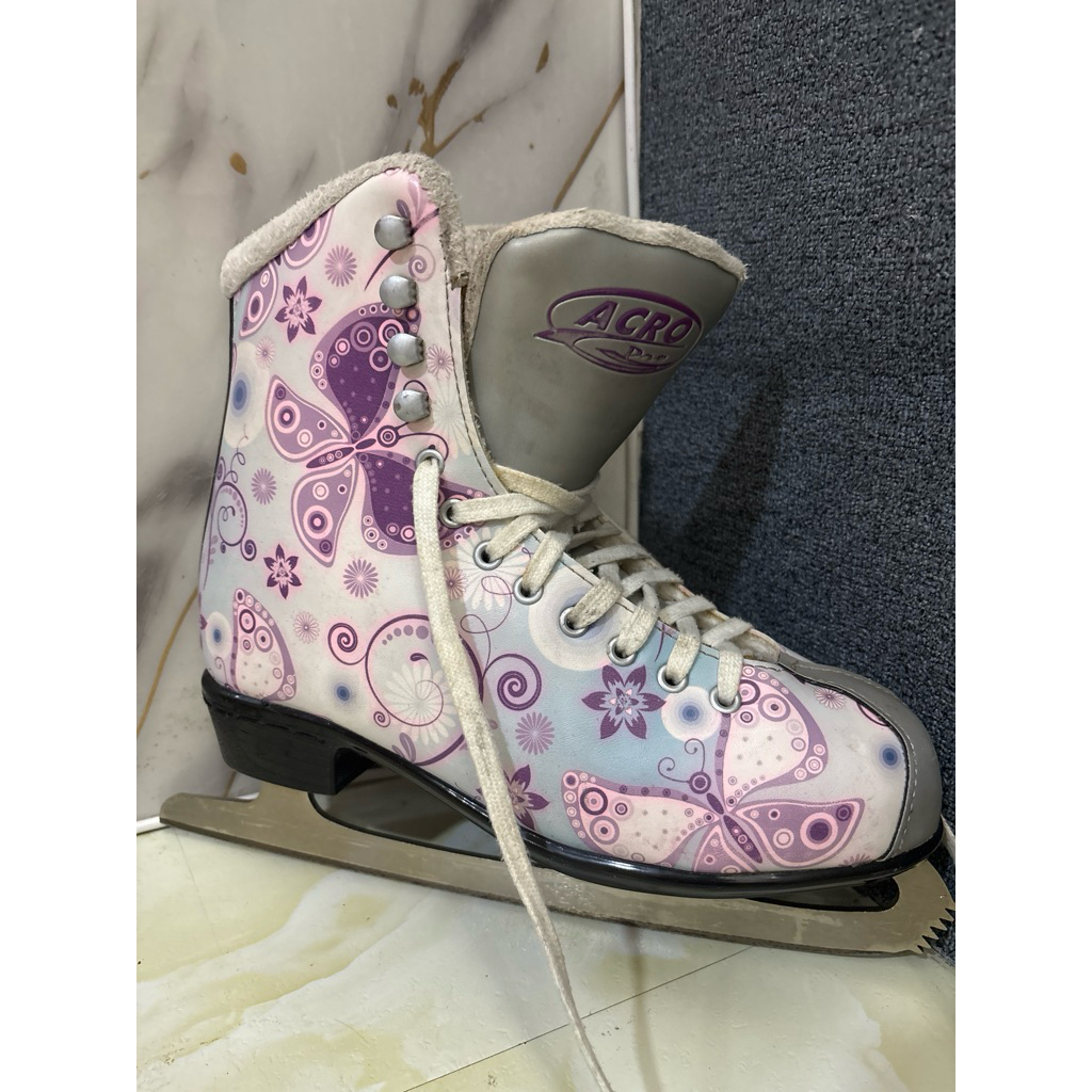 sepatu ice skating preloved