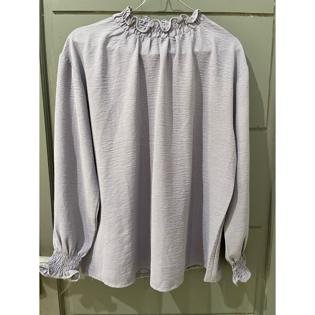 Blouse Wanita Lilac Lengan Panjang Kerut Leher Casual Preloved