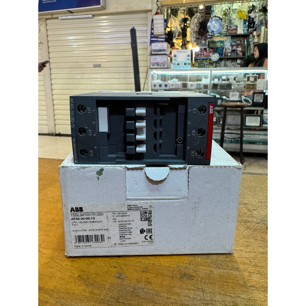 KONTAKTOR ABB AF40-30-00-13 100-250VDC 1SBL347001R1300