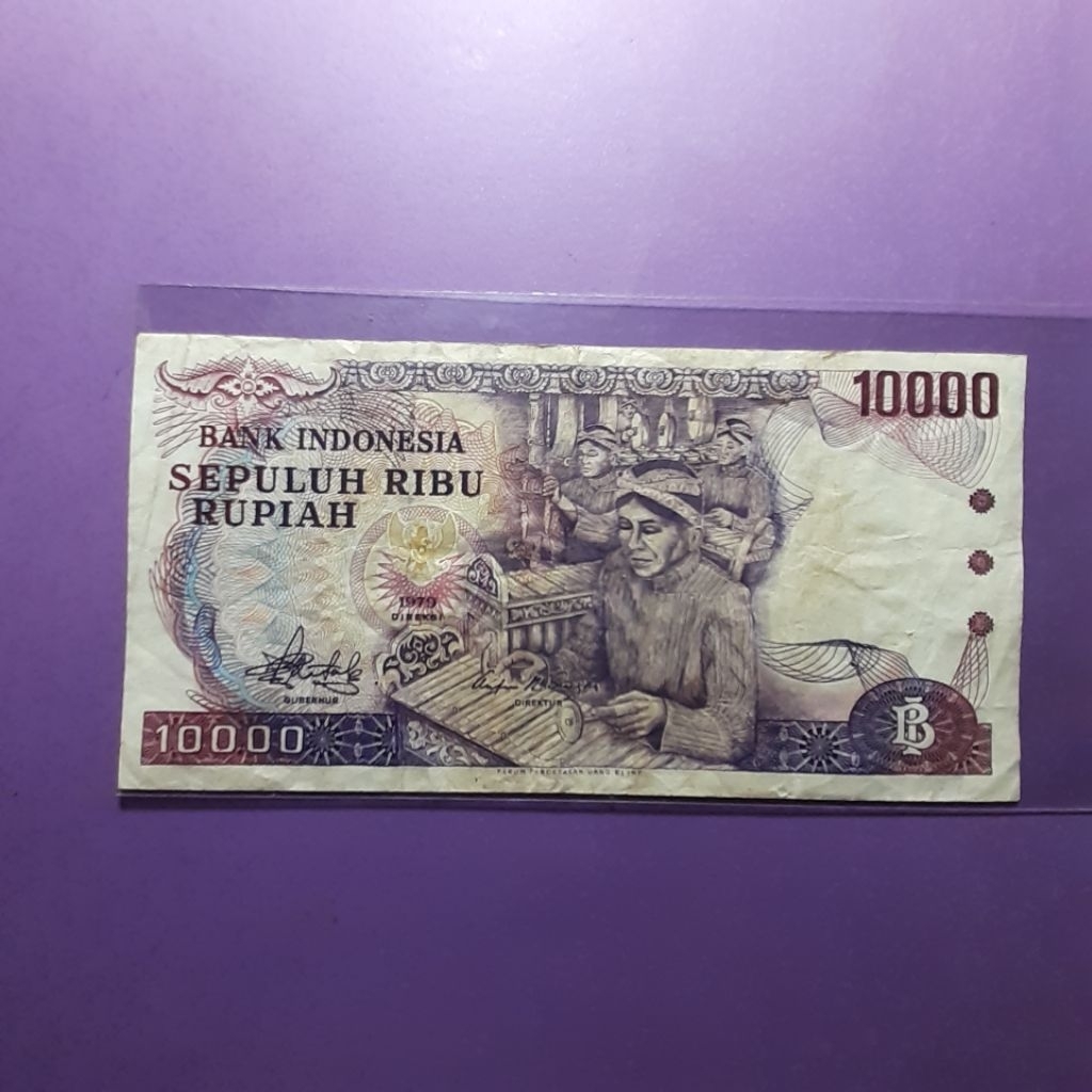 Uang kuno 10000 rupiah gamelan 1979