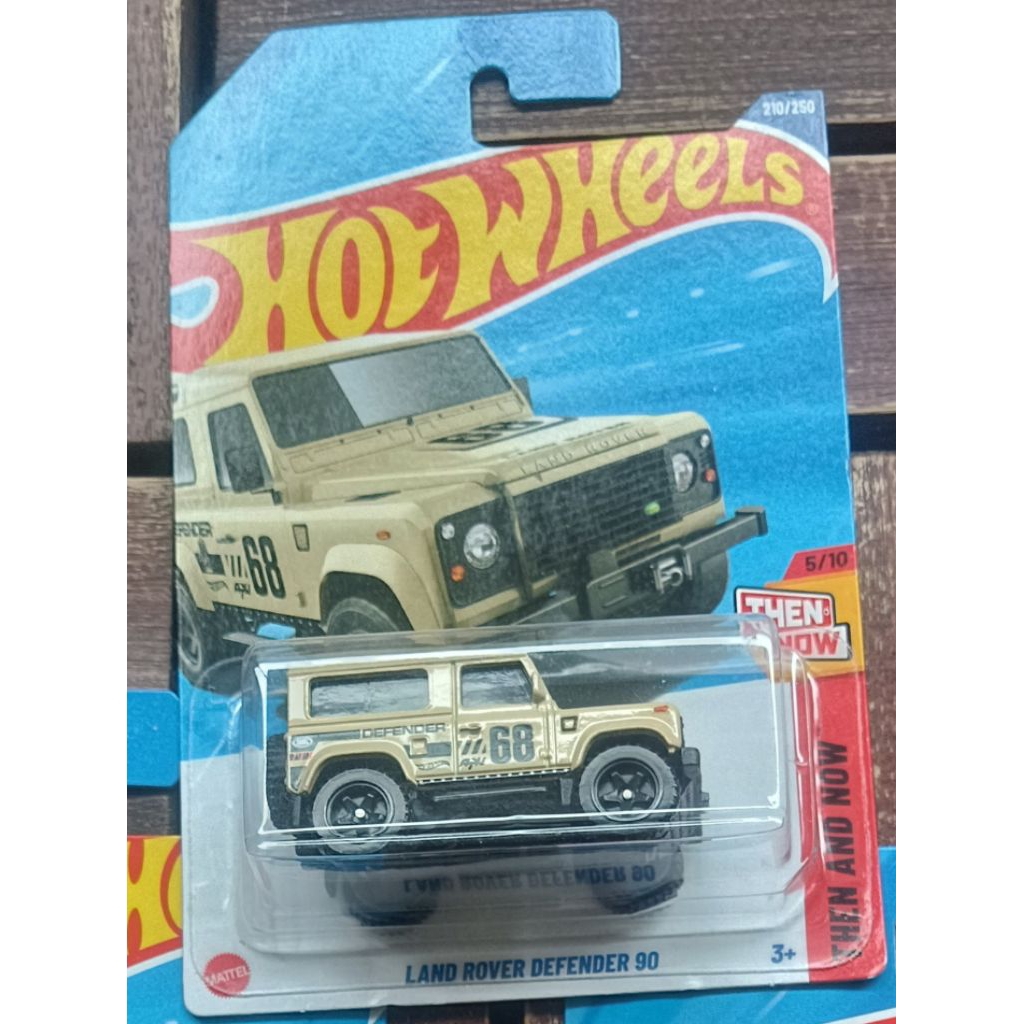 Hot Wheels Land Rover Defender