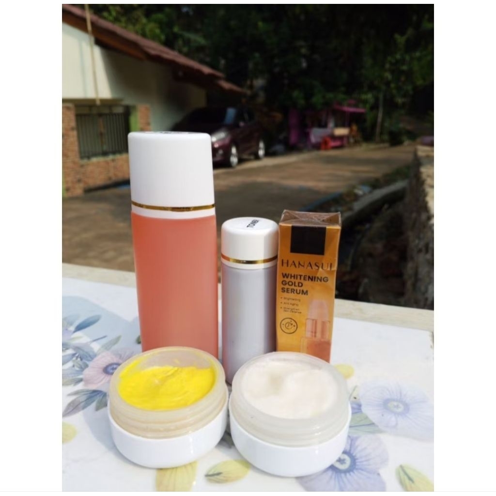 Cream Original Perawatan Wajah 30g + Serum Hanasui Whitenning Gold Siang Dan Malam