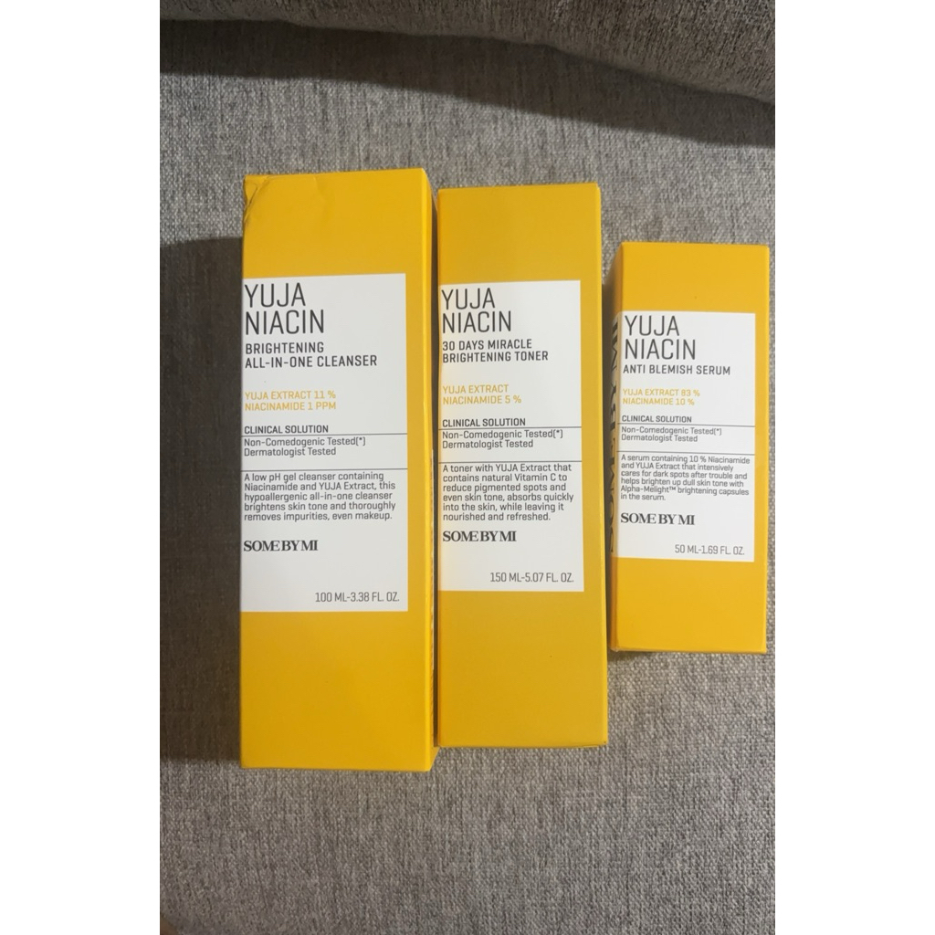 SEYUMISHOP FACIAL WASH SERUM TONER YUJA NIACIN