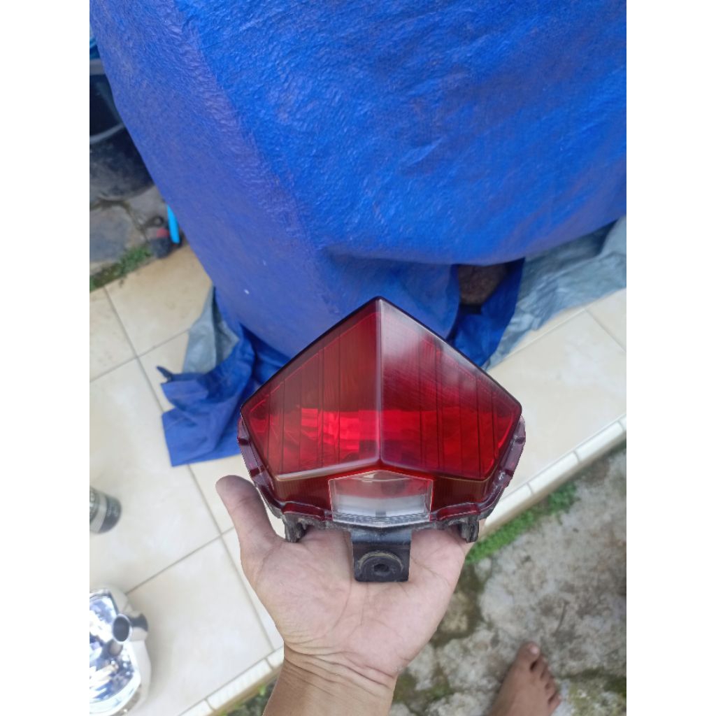 Lampu Stop Belakang lampu Rem Vixion Nvl Nva 2013-2016 Original