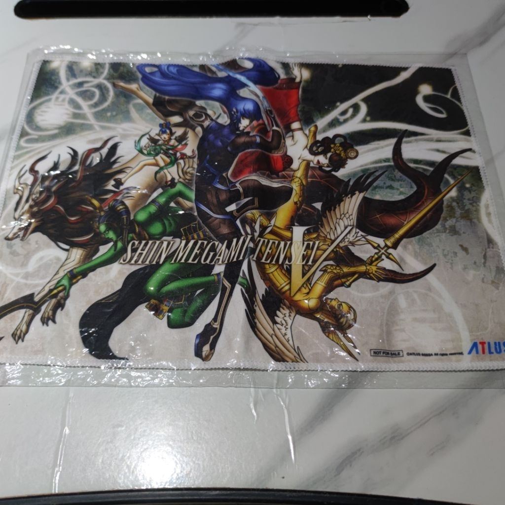 cloth shin megami tensei v