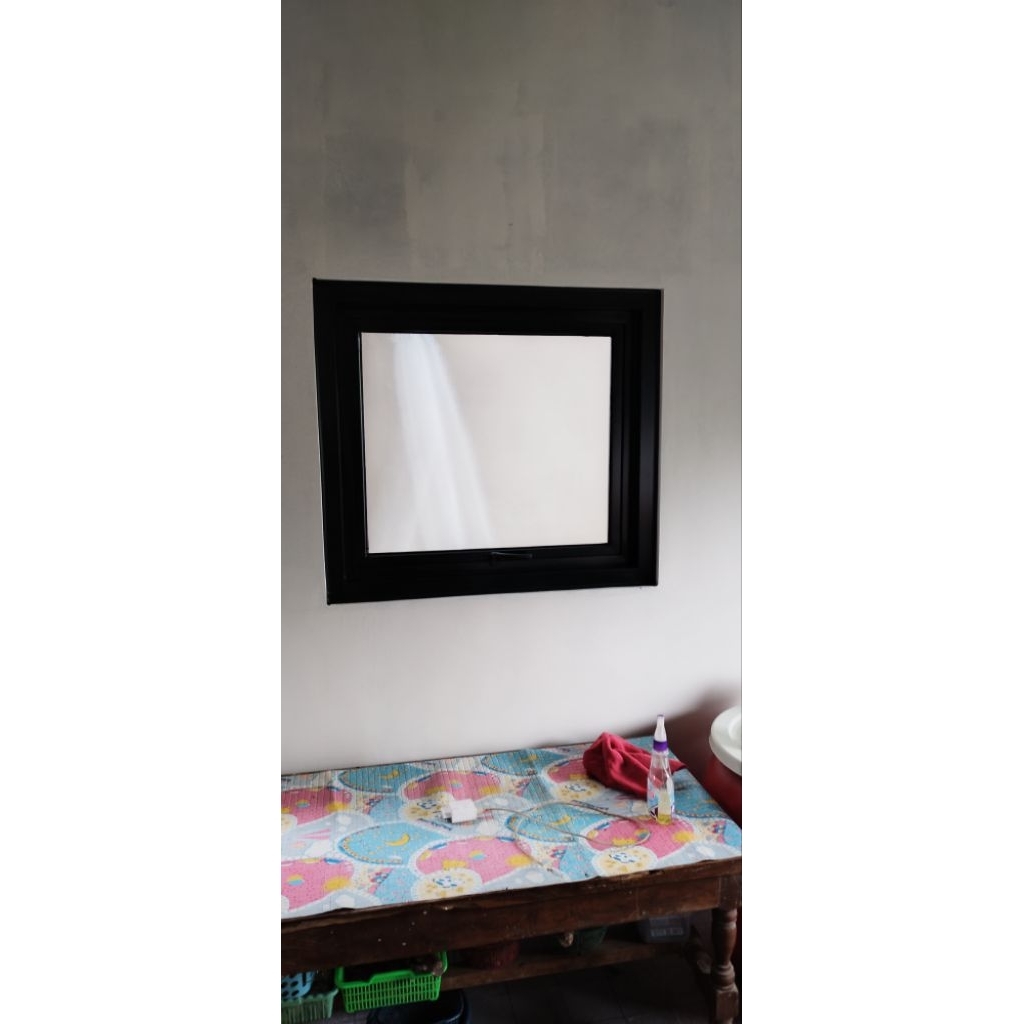 jendela boven aluminium