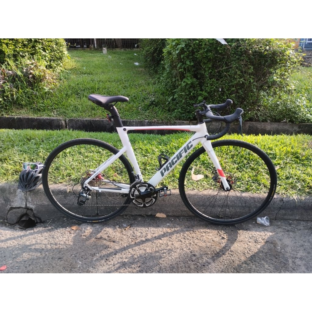 Roadbike Pacific Paradox R5