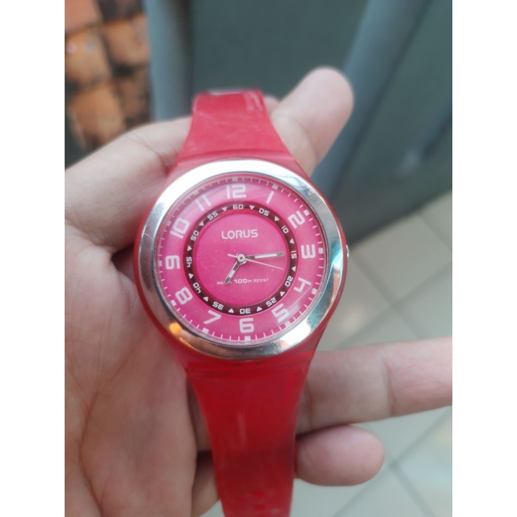 Jam tangan Lorus bukan casio