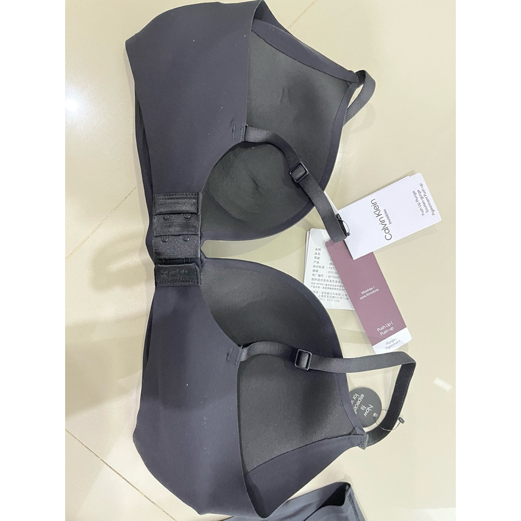 bra bh wanita original with tag celana dalam Calvin CK