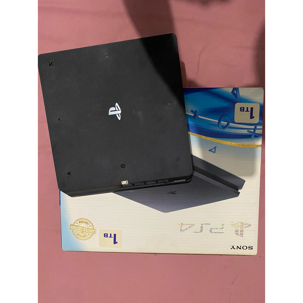 ps 4 slim hen 1tb