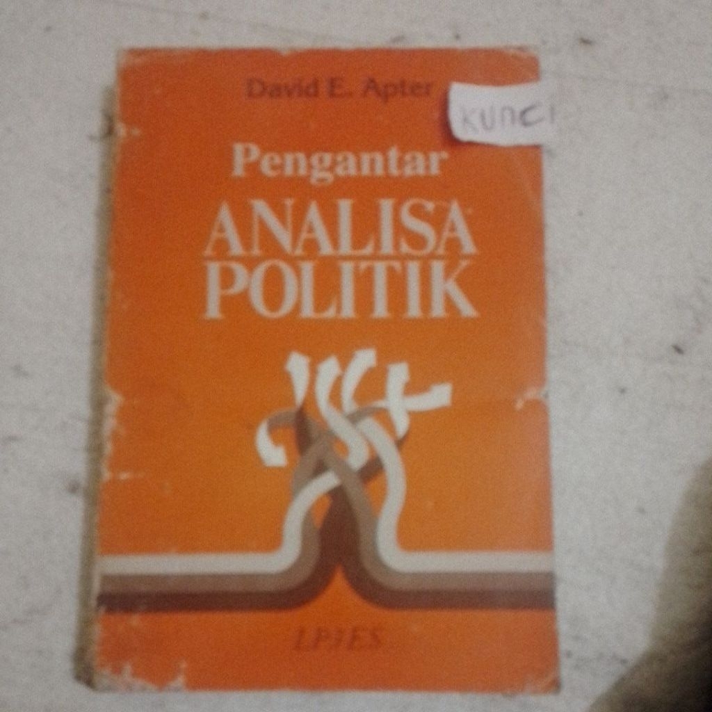 pengantar analisa politik