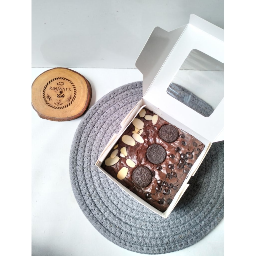Fudgy Brownies Topping Keju Size 10x10 Brownies mini Murah Nyoklat
