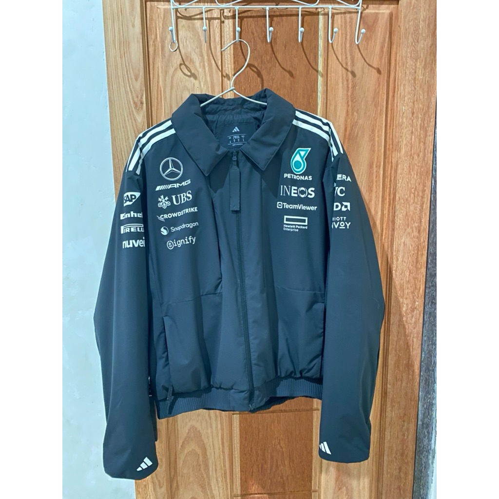 JAKET BOMBER ADDIDAS X MERc 2025 george rusell