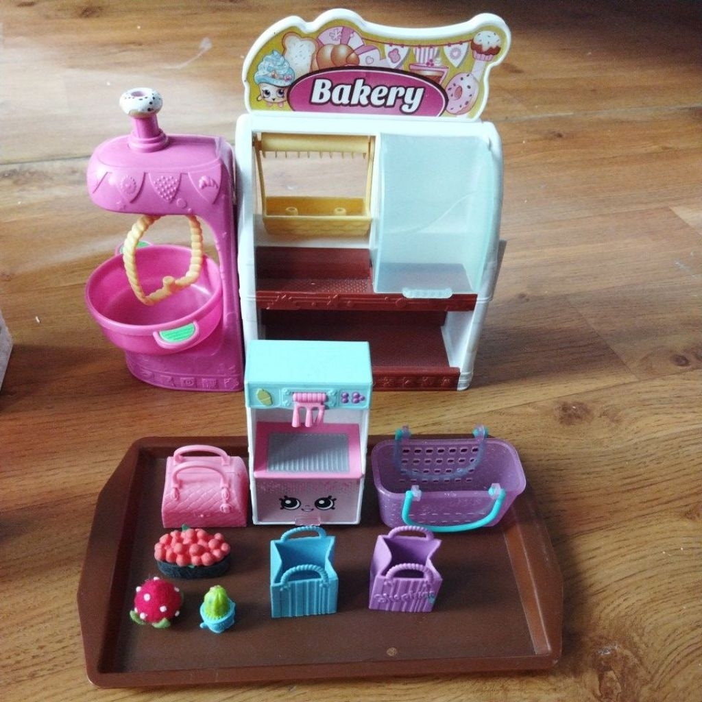 Preloved mainan anak Shopkins bakery