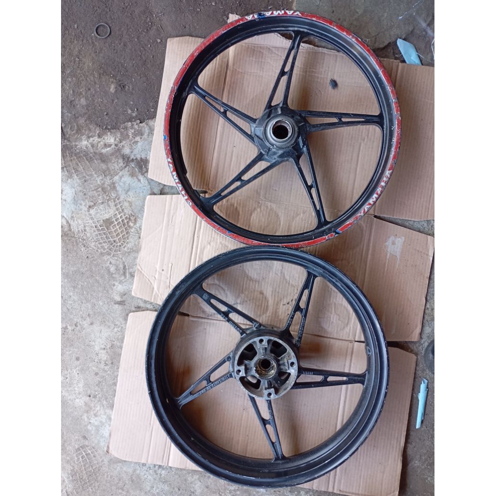 Velg velek Jupiter Mx New 135 1set Depan belakang (doubledisk) Second Original
