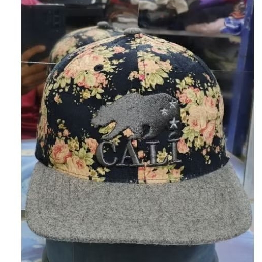 topi American needle Cali
