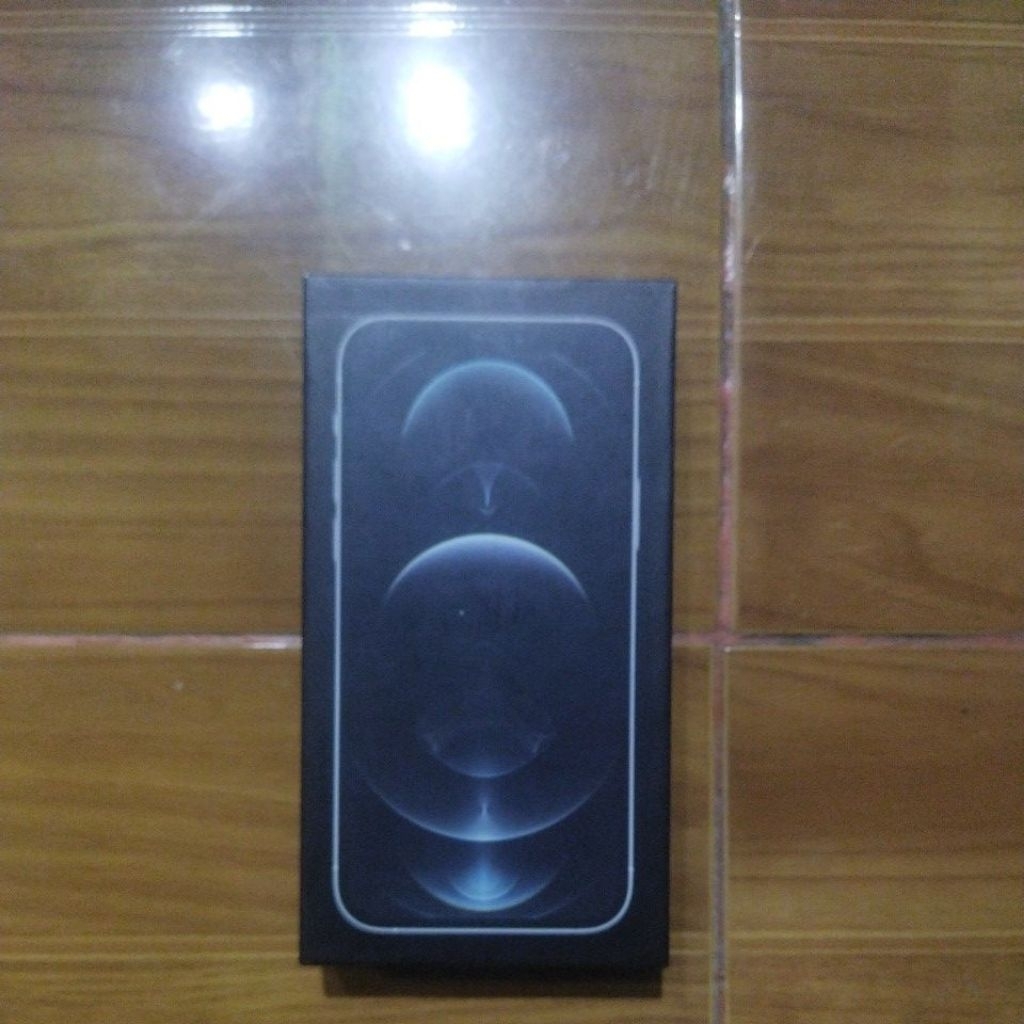 box kardus iPhone 12 pro original seken