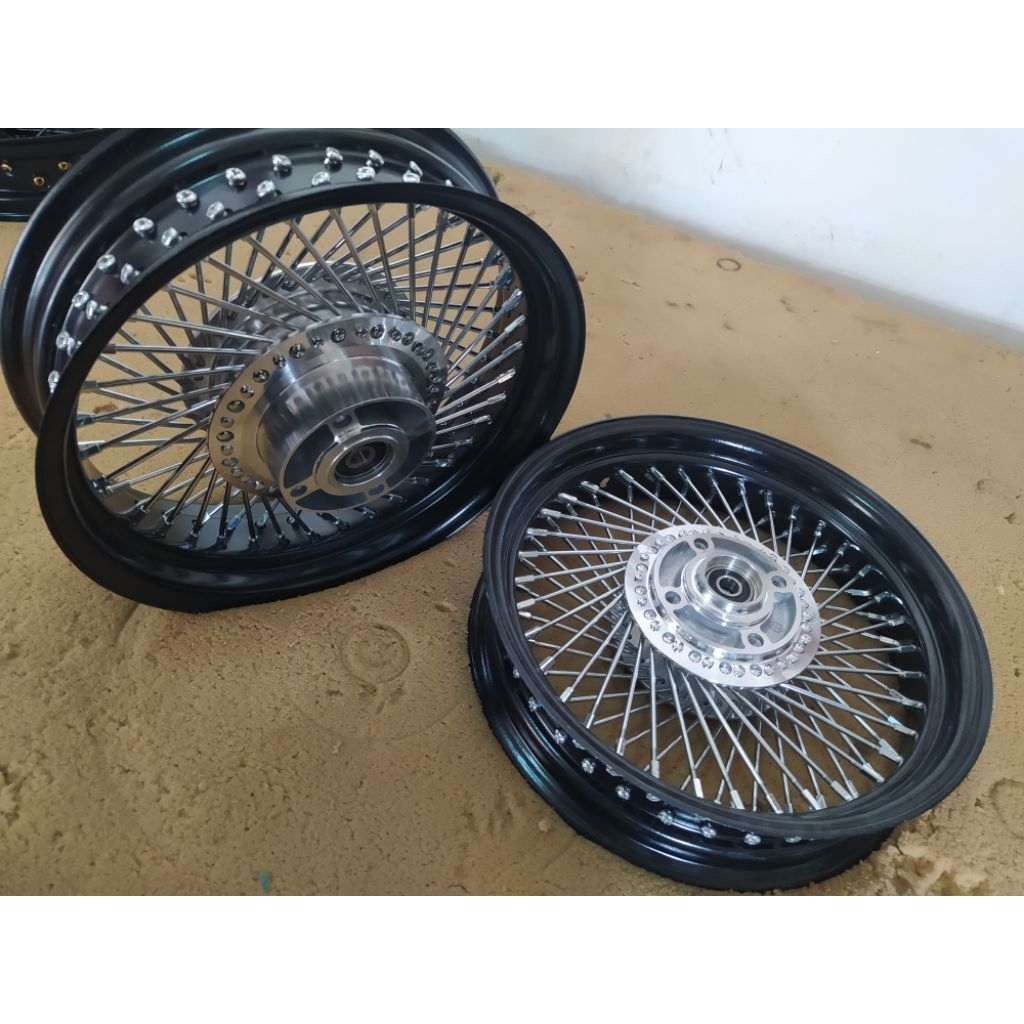 velg jari jari 14 350 14 250 17 250 Yamaha XSR 155 Hitam Hollo 72 Velg custom
