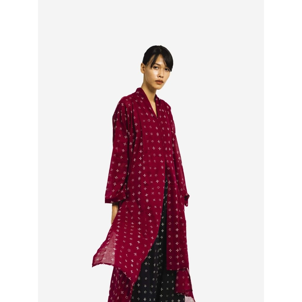 Sejauh Mata Memandang Wiji Kebaya Puan
