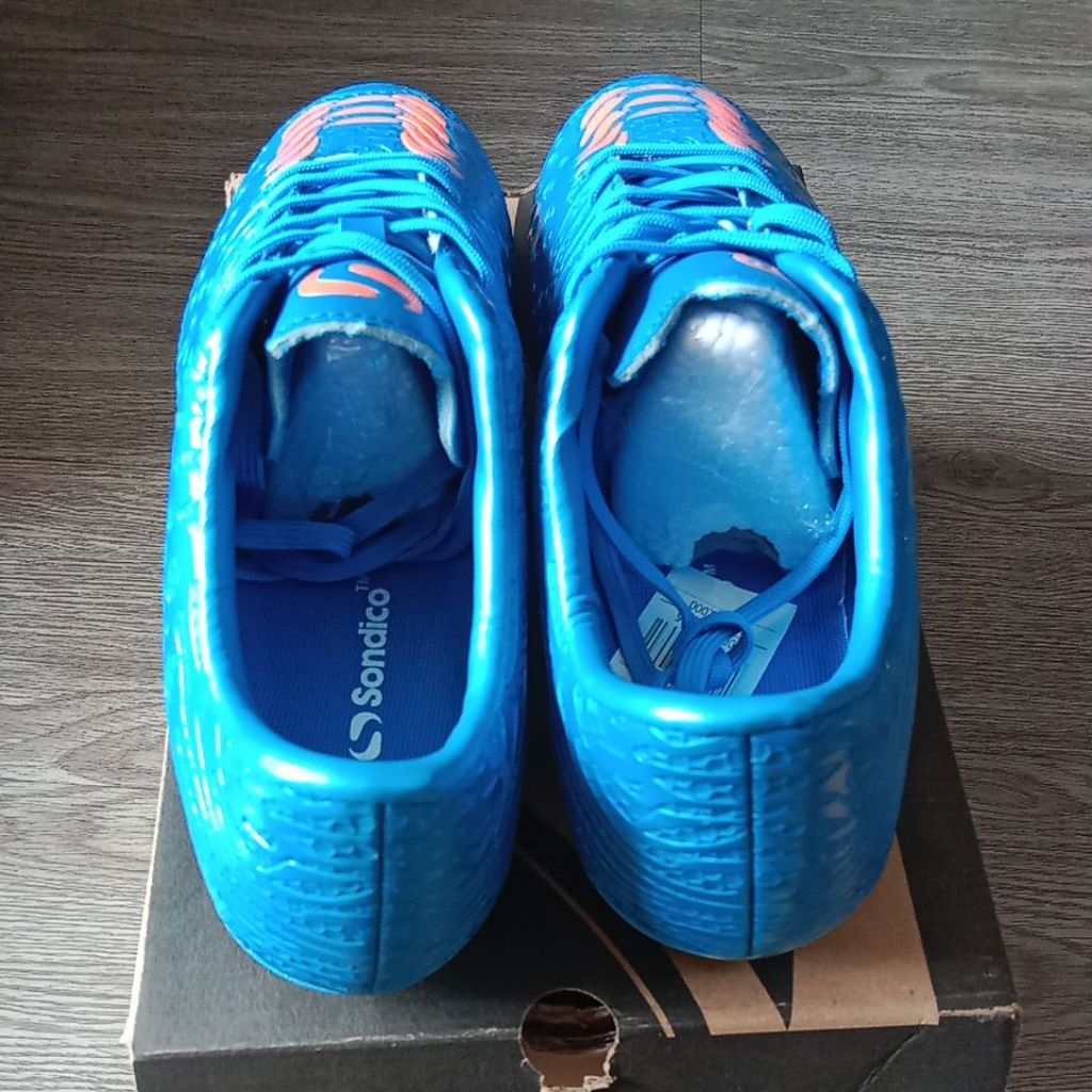 sepatu sondico