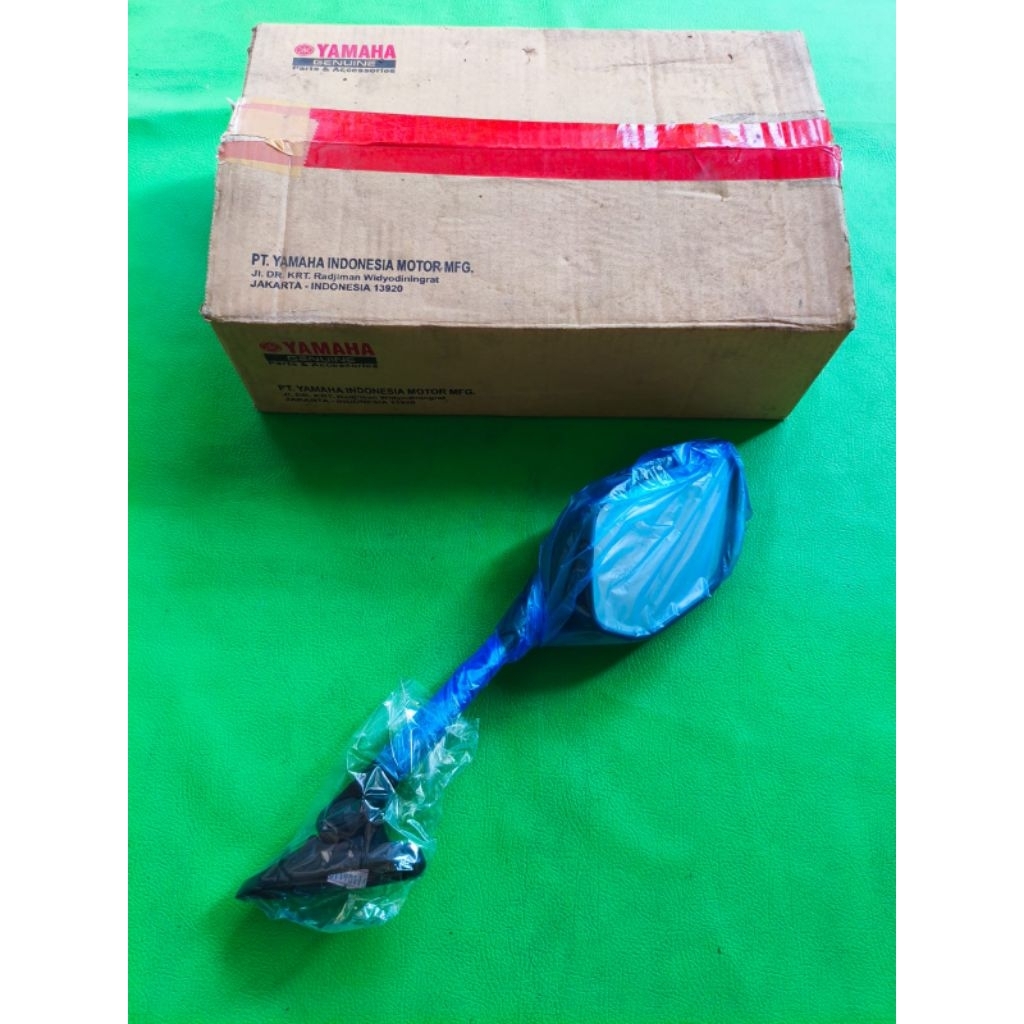 Spion asyy sebelah kanan Yamaha R25 ORI