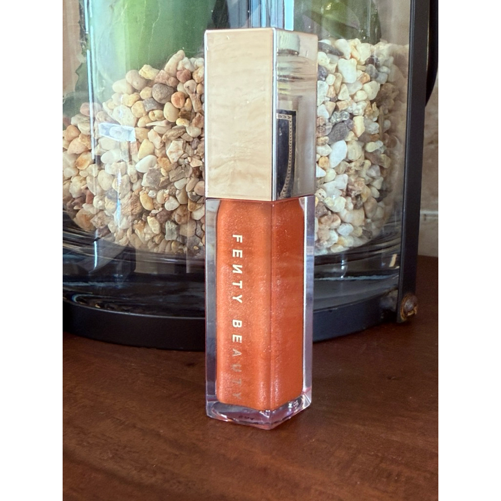 Fenty Beauty Gloss Bomb- Fenty Glow