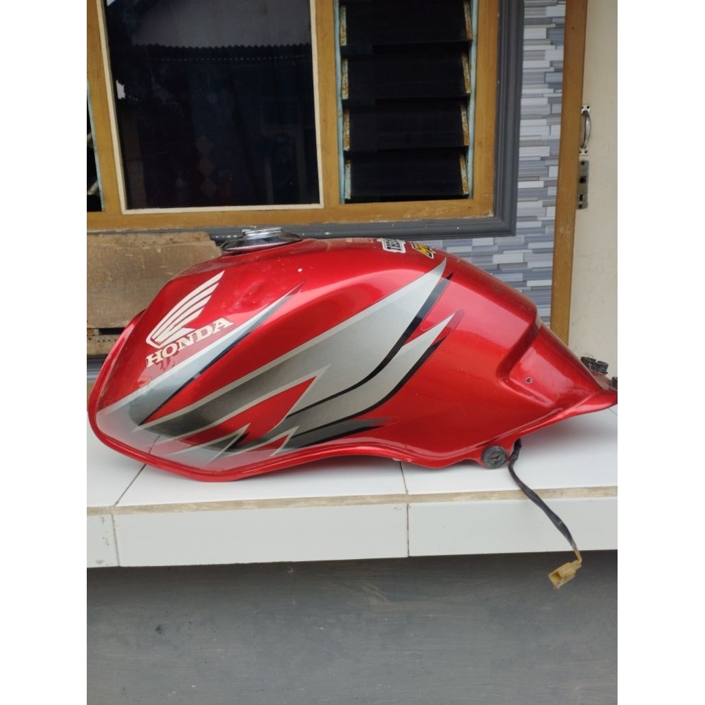 Gastank Tengki Wadah Bensin Megapro Primus Original
