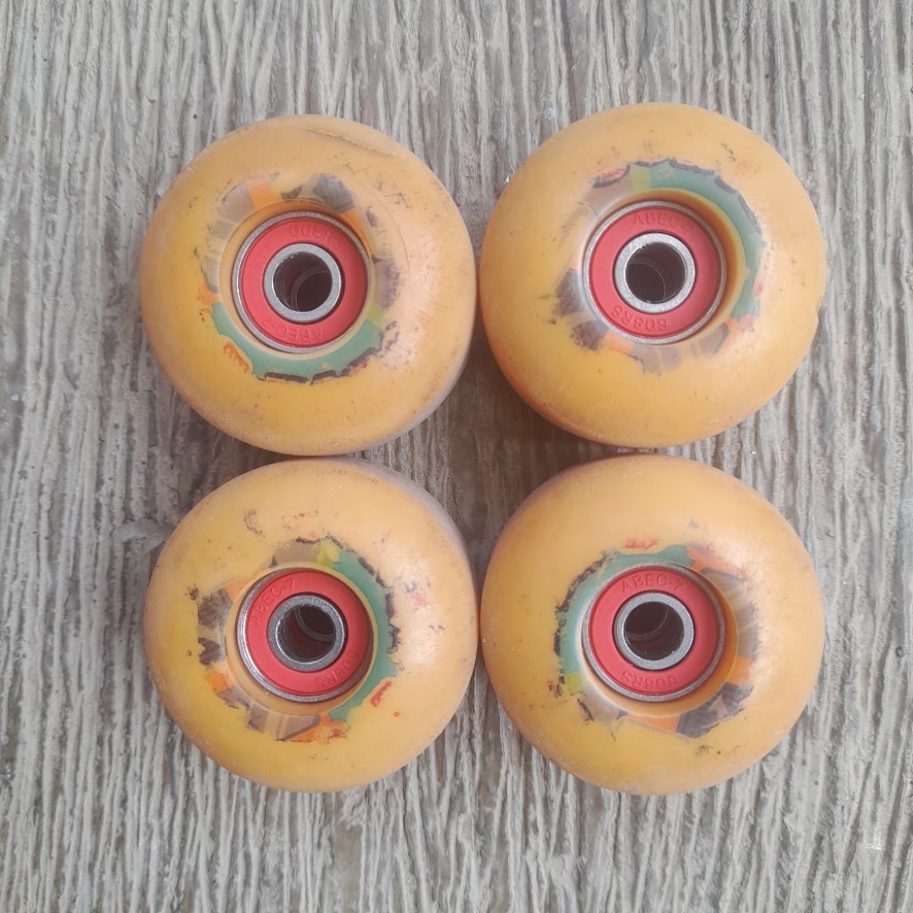 Skateboard Wheels Scratch + bearing abec 7 second / bekas