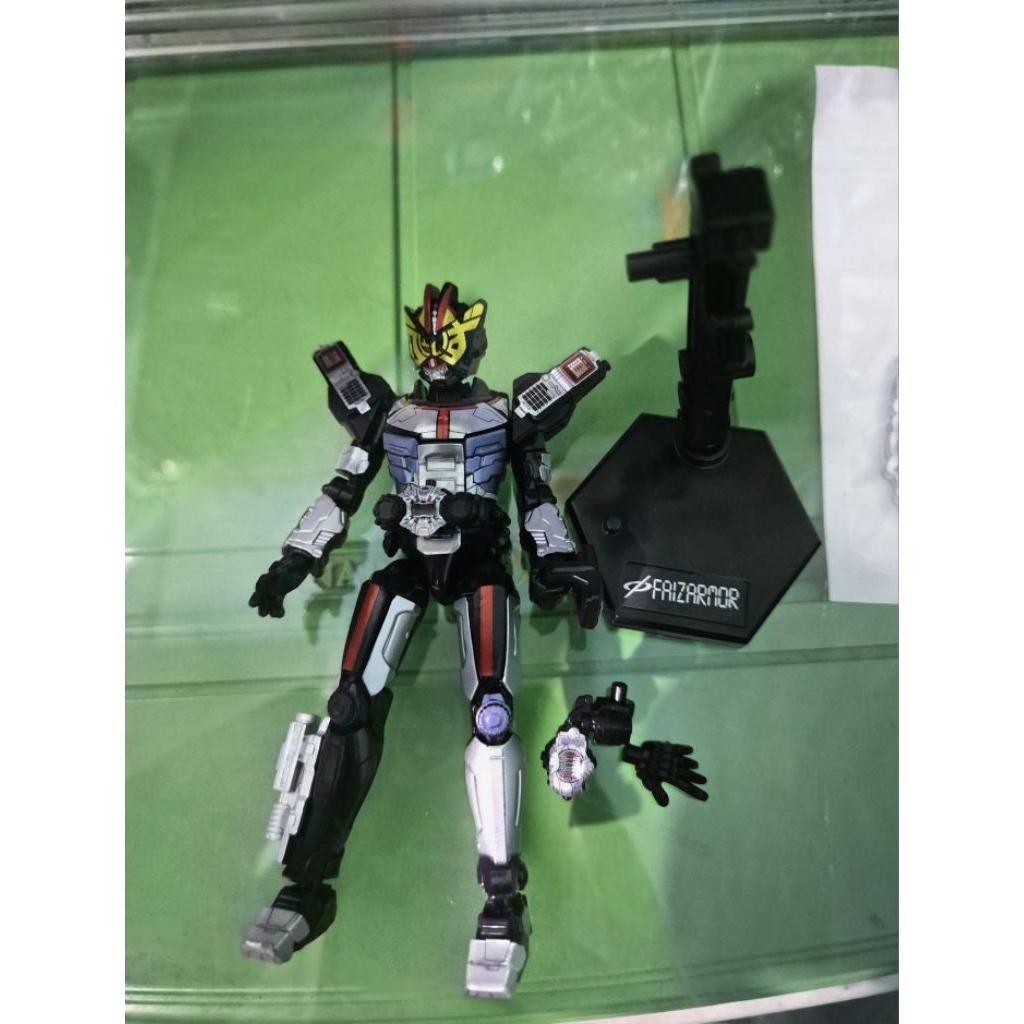 SODO Kamen Rider Geiz Faiz armor