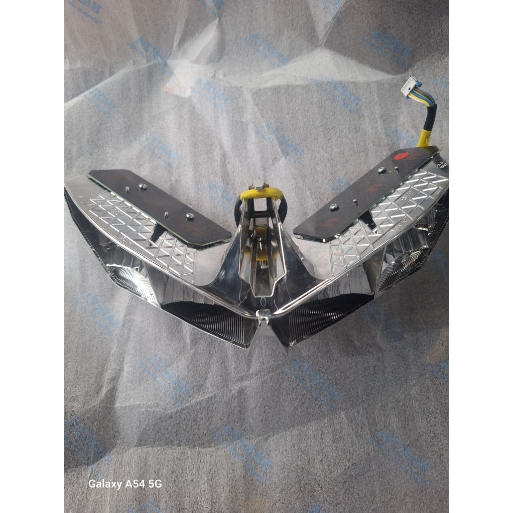 Reflektor Dalam Lampu Depan Vario 125 f1 2023 Vario Gen 2 Bekas Original