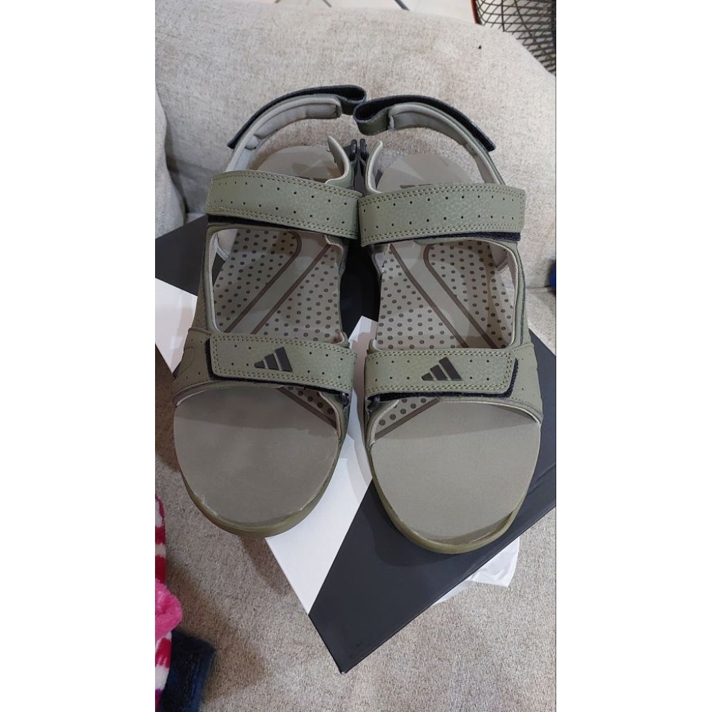 sendal adidas 42